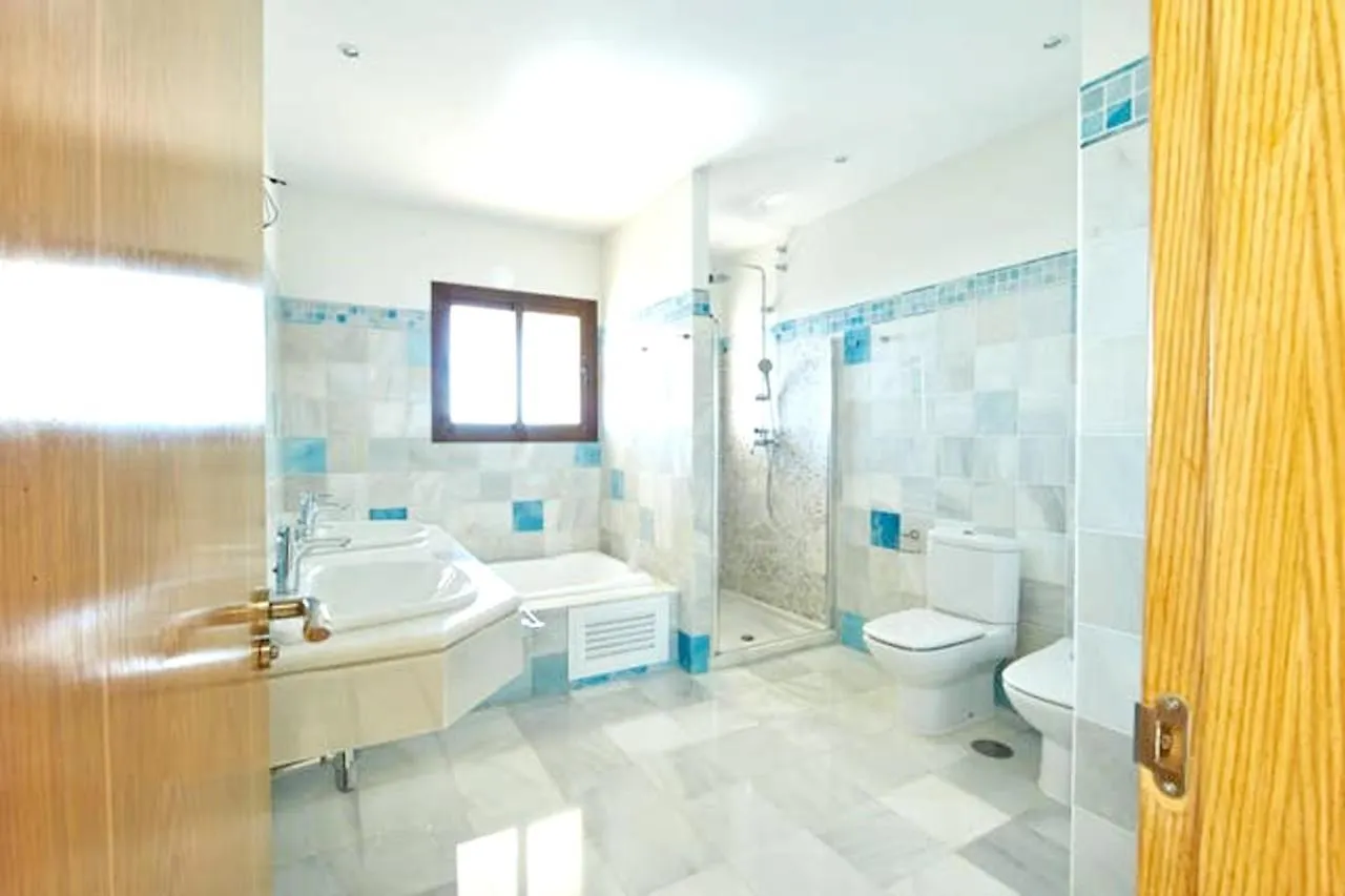 Elegant Villa Marbella + Pool