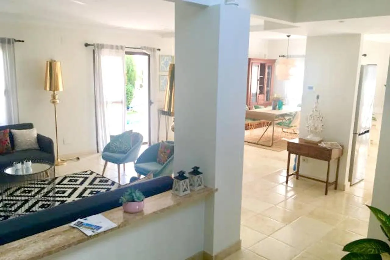 Elegant Villa Marbella + Pool 0*,